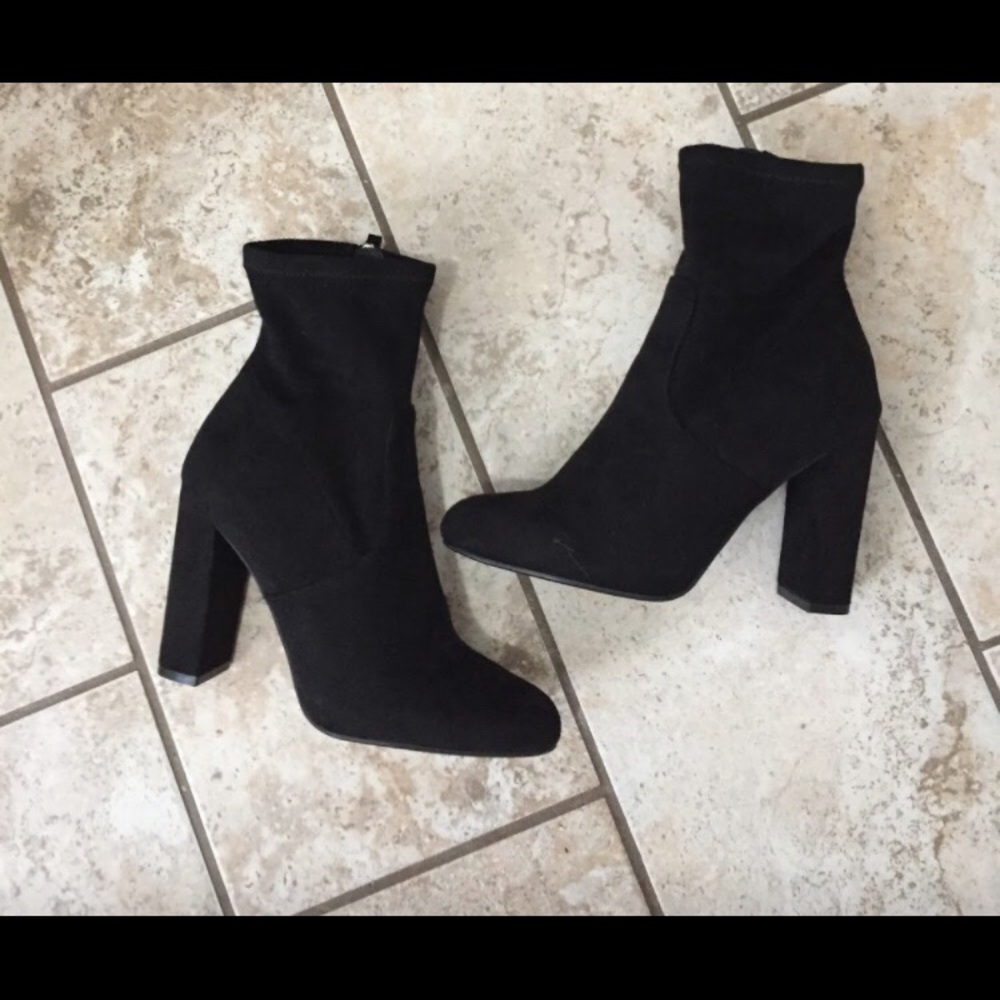 Black suede Steve Madden booties